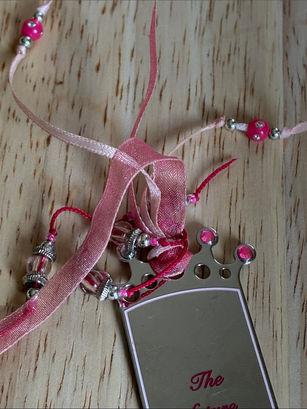Sacchi Metal Bookmark with Pink Ribbon & Beads - Picture 4 of 7
